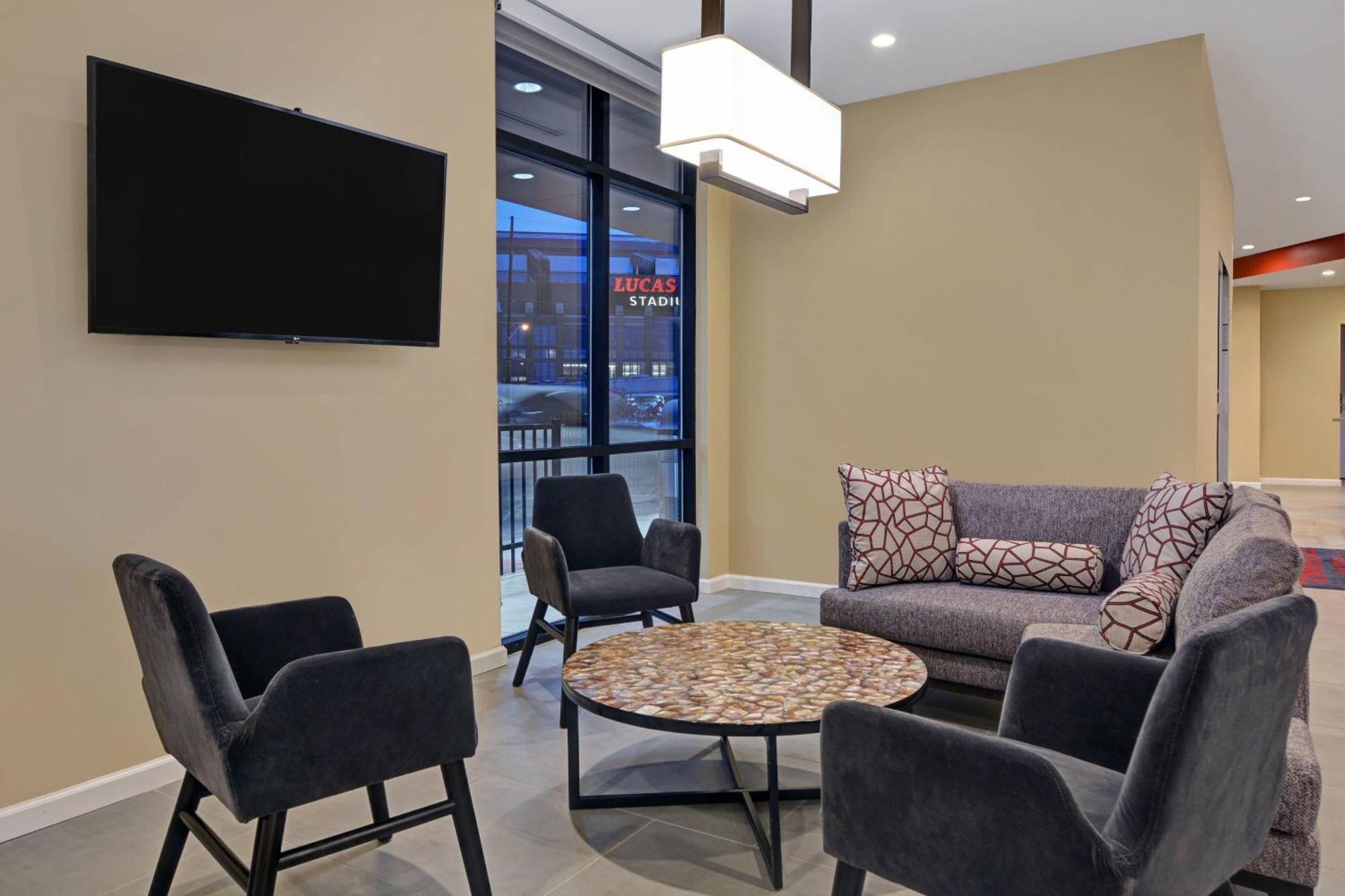 Towneplace Suites By Marriott Indianapolis Downtown Extérieur photo